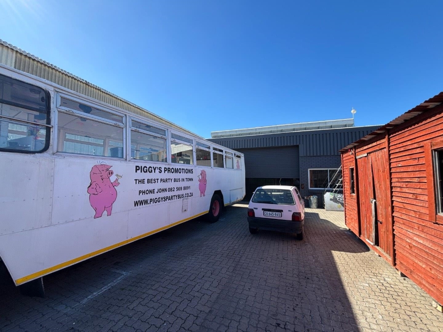 To Let commercial Property for Rent in Montague Gardens Western Cape